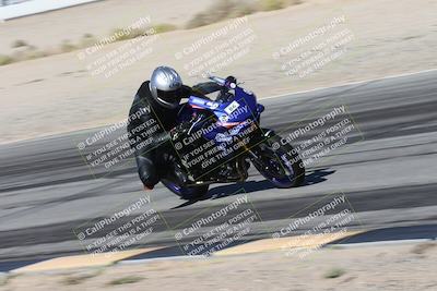 media/Oct-30-2025-Racers Edge (Thu) [[dabbdaf680]]/3-B Group/Session 3 (Turn 15 Inside)/